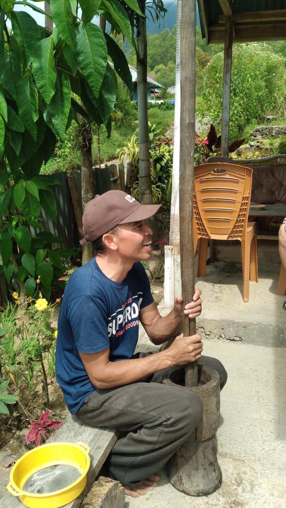 Karleta Homestay Ruteng Esterno foto